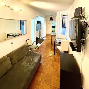 cozy-two-bed-apt-in-murray-hill.us-newyorkcity.com/