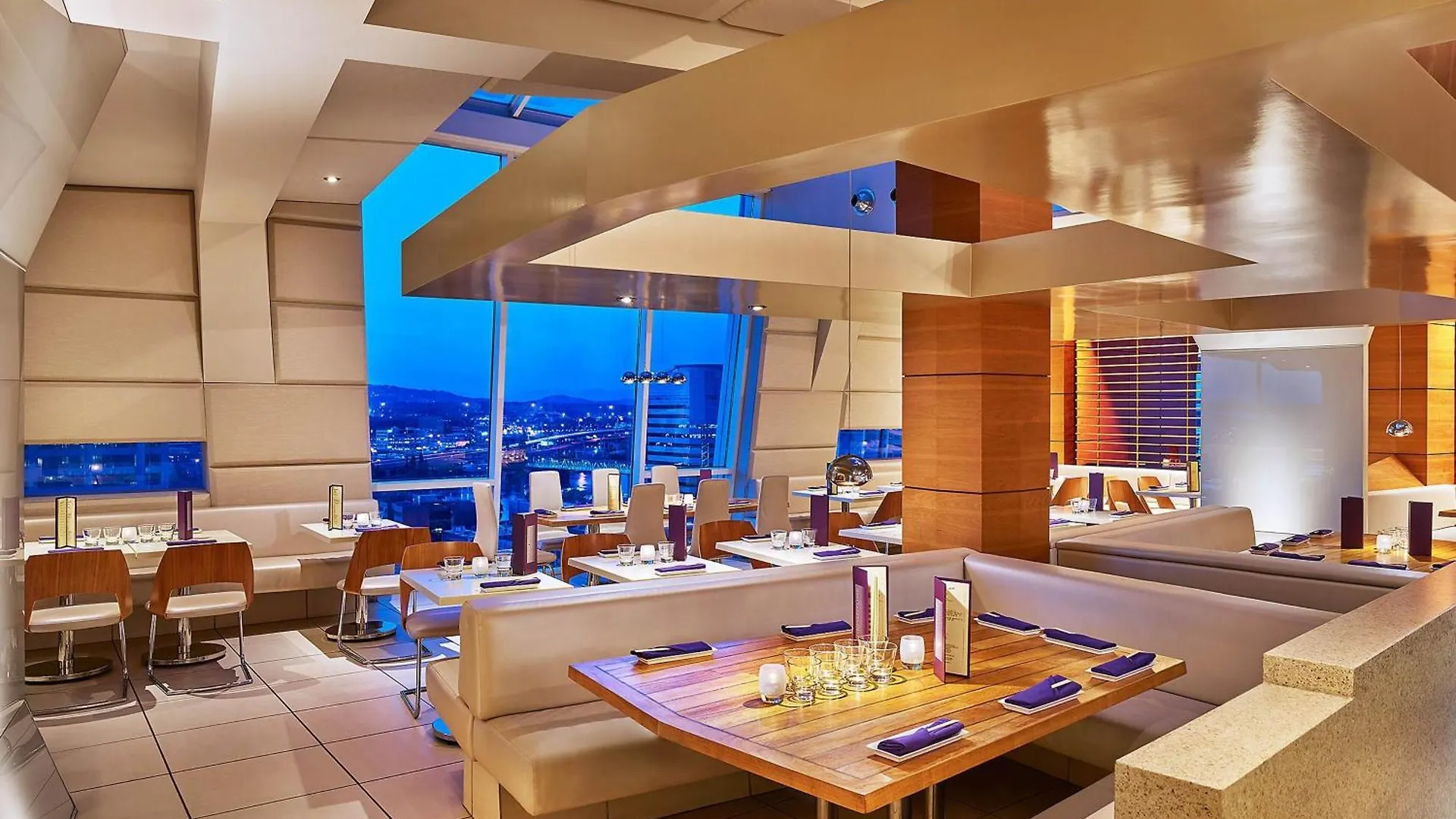 ***** Otel The Nines, A Luxury Collection Hotel, Portland ABD